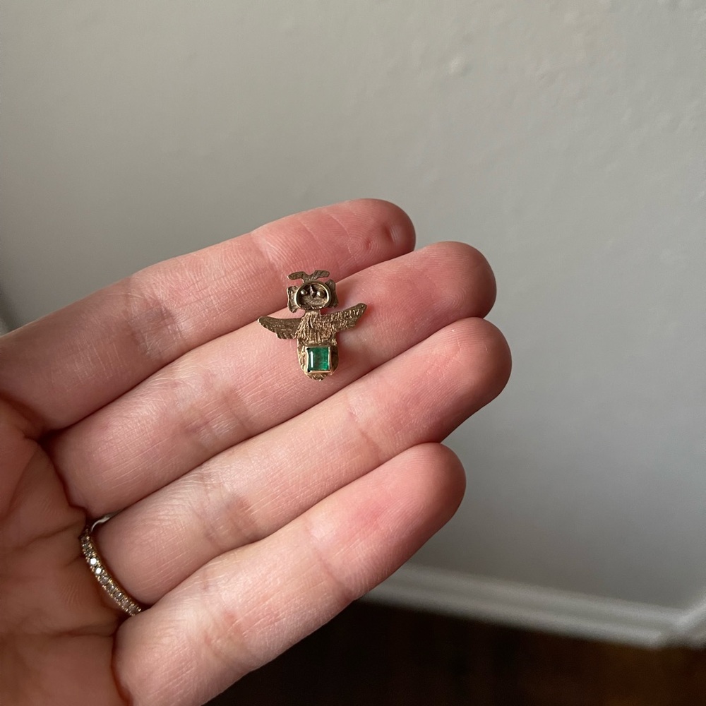 Vintage 10k gold Colombian emerald pendant